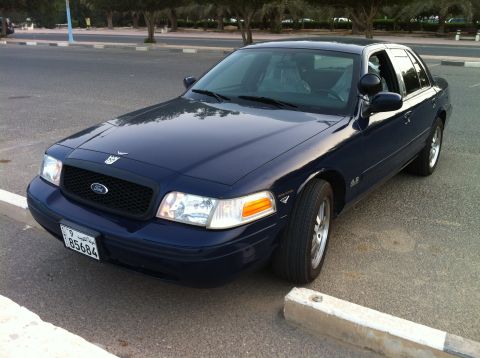 2007 Ford Crown Victoria - This 2007 Ford Crown Victoria is shown from the front quarter angle.