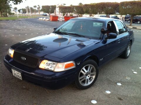 2007 Ford Crown Victoria photo