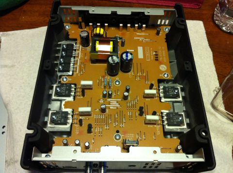 1992 Ford F-150 - Kenwood KAC-1502S internals.