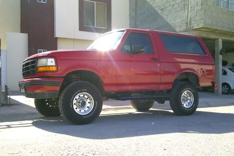1995 Ford Bronco photo