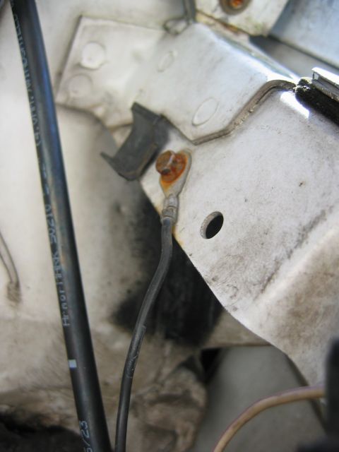 1992 Ford Bronco - EEC test ground, drivers side fender wall