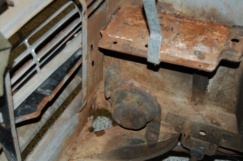 1963 Ford Ranchero - A little Rust & Rat Poop