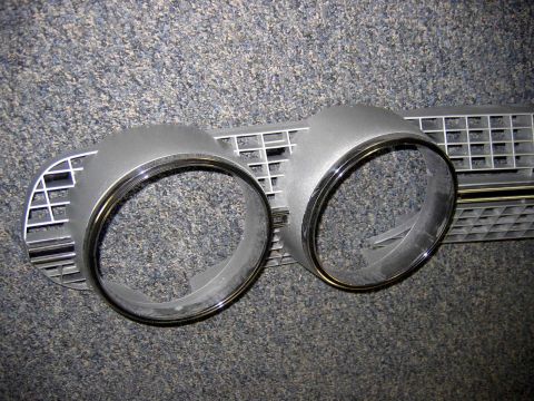 1971 Ford Ranchero - Close-up of a vehicle's grille and headlight bezels, with a Supermotors.net watermark.
