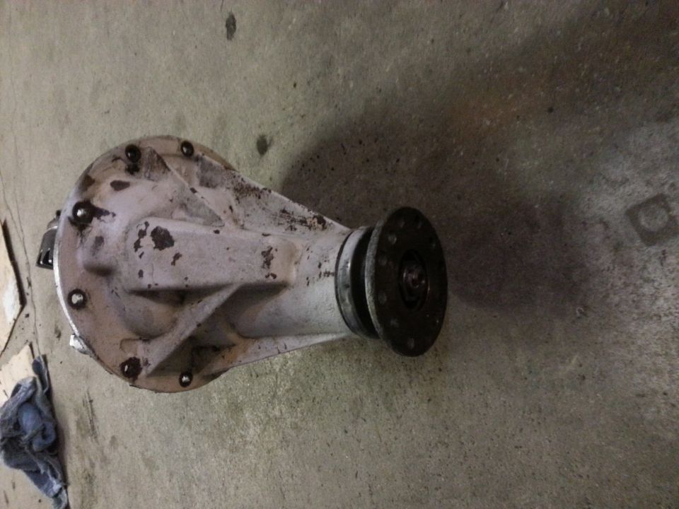 Differential part on concrete floor
