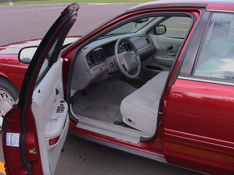 2000 Ford Crown Victoria - October 19, 2002 - 06