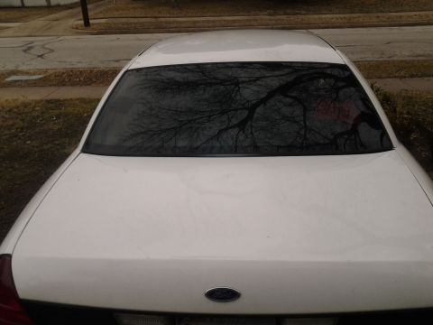 2000 Ford Crown Victoria photo