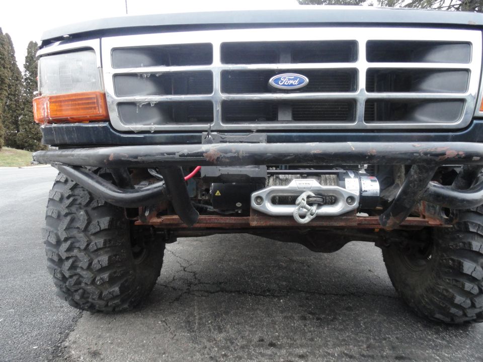 1995 Ford Bronco front end with winch and off-road bumper