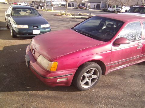 1991 Ford Taurus