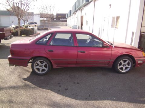 1991 Ford Taurus photo