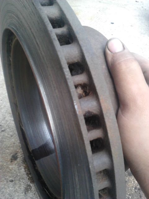 1996 Ford Bronco - rear disk was destroyed from a stuck caliper. chewed almost 1/4" through the rotor within 3 weeks