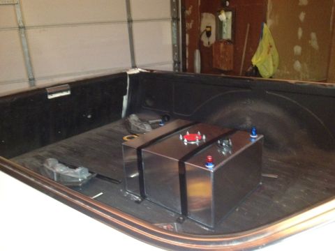 1972 Ford Ranchero - Aftermarket fuel tank installed in the bed of a pickup truck.