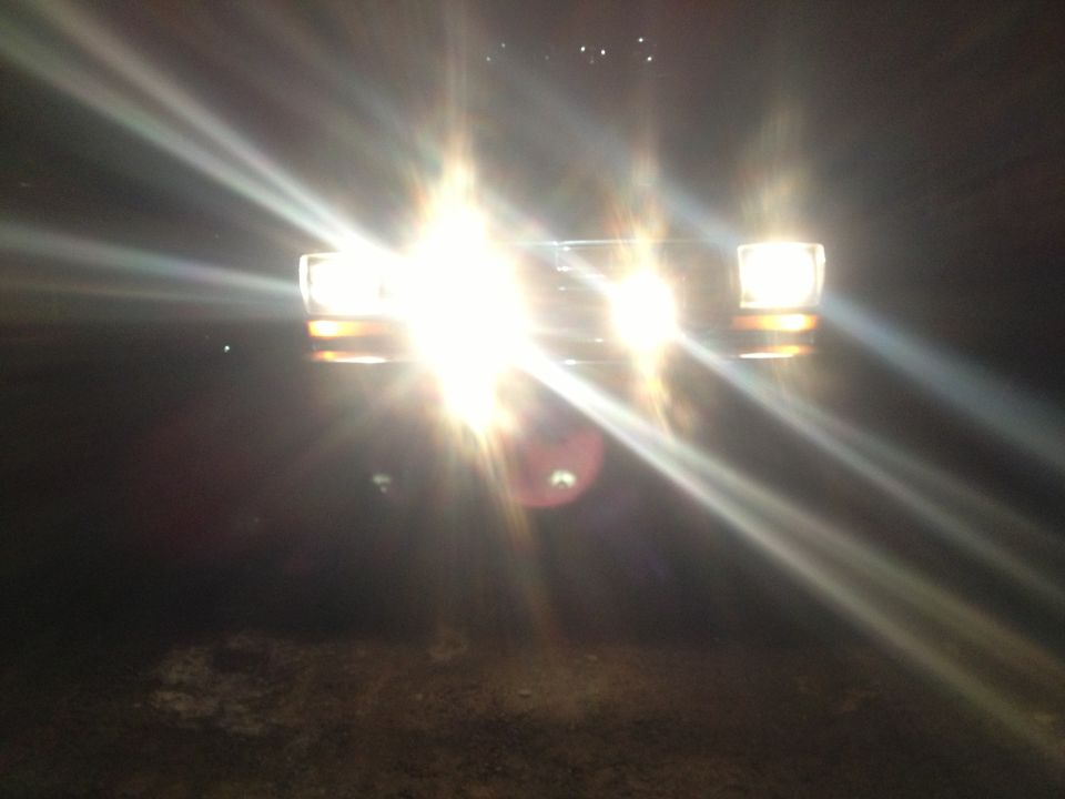 1979 Ford Bronco front with headlights on