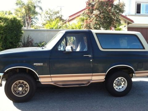 1995 Ford Bronco photo