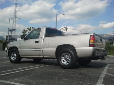 2004 GMC Sierra 1500 photo