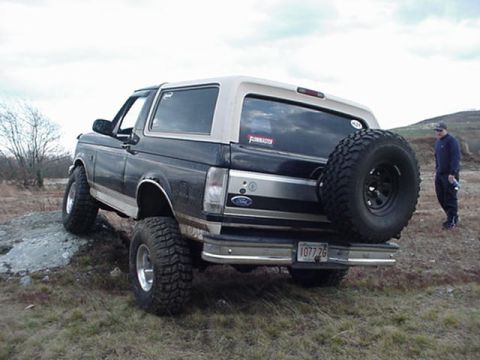 1993 Ford Bronco - rear