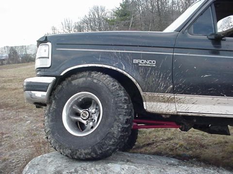 1993 Ford Bronco - bumper issue
