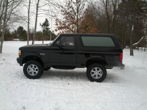 1995 Ford Bronco photo