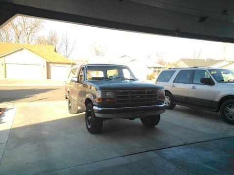 1992 Ford Bronco - Wheels Painted, Wheel Trim Removed, Front Valance Removed