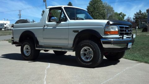 1995 Ford Bronco photo