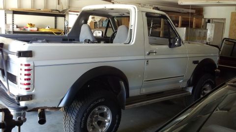 1995 Ford Bronco photo