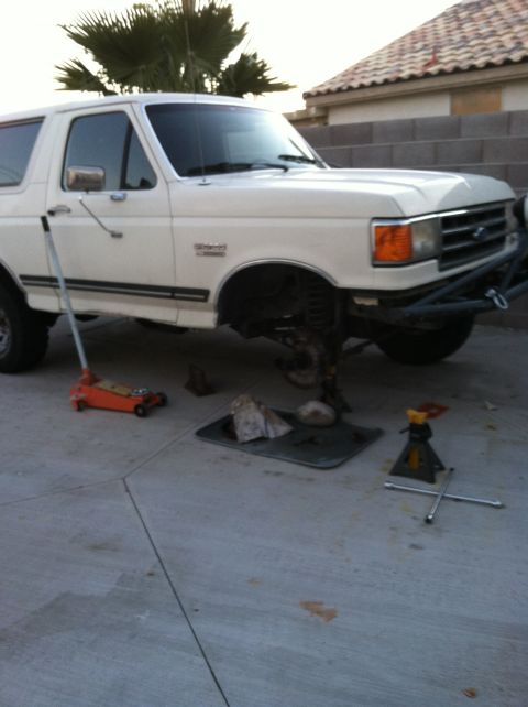 1989 Ford Bronco - The tear down begins.