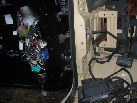 1983 Ford Bronco - Installing a '92-96 driver's door harness is hard enough with stock wiring. When there are about twice as many wires & connectors, it's a r…