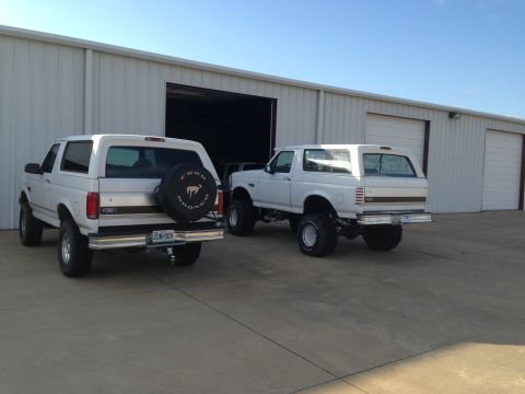 1995 Ford Bronco photo