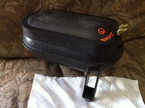 1992 Ford F-150 - Plastic reservoir from a 96 F150. It is going to replace my rusty coffee can.