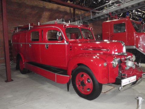 1987 Ford Bronco - Fire pump 2