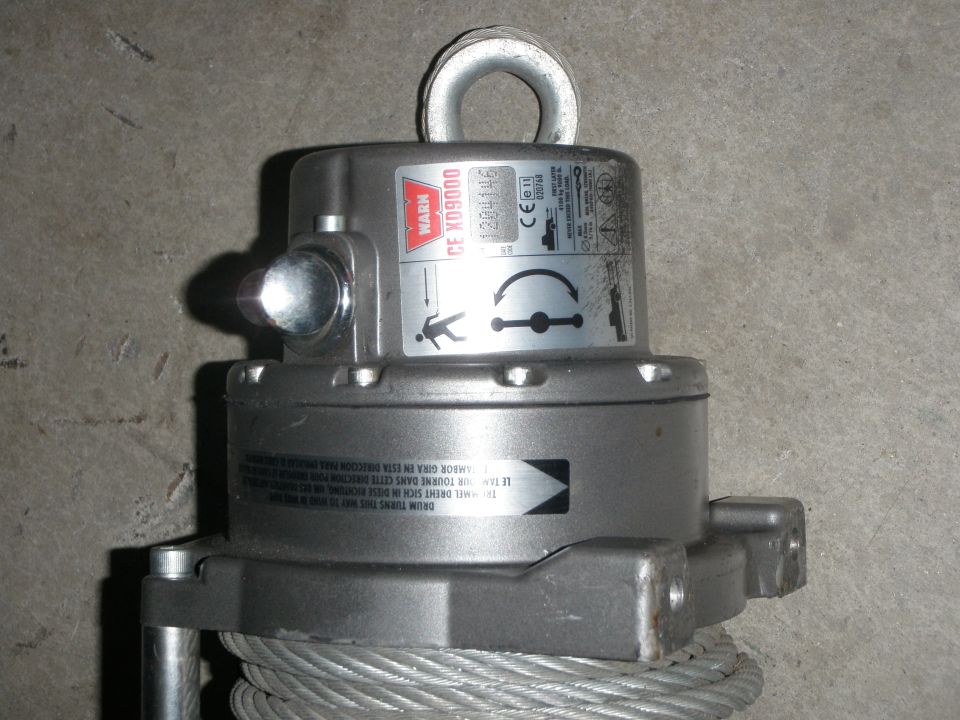 Warn winch drum assembly with wire rope, model XD9000i markings