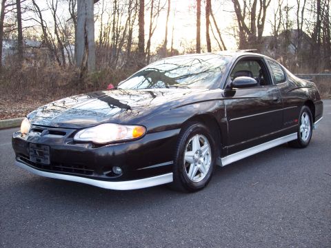 2002 Chevrolet Monte Carlo - This 2002 Chevrolet Monte Carlo is shown from the front three-quarter view.