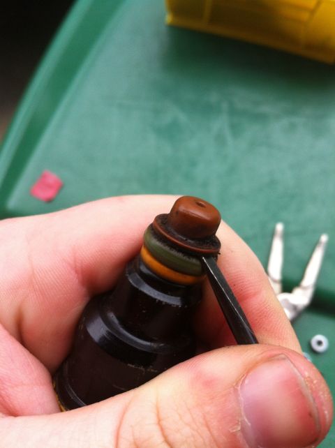 1992 Ford F-150 - Here is the thread on how to re-build and clean them. http://www.ford-trucks.com/forums/1228757-ev1-injector-revamp-and-install.html
