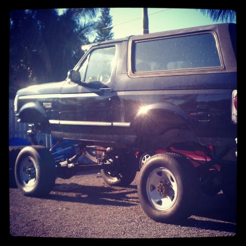 1995 Ford Bronco photo