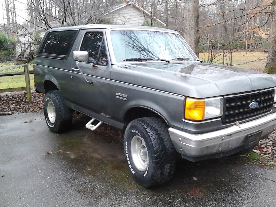 1987 Ford Bronco “Greyheart”