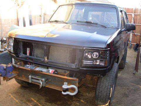 1983 Ford Bronco - I finally found the hood latch, installed it & the cable, and tweaked the hood alignment one more time. [url=http://www.supermotors.net/reg…
