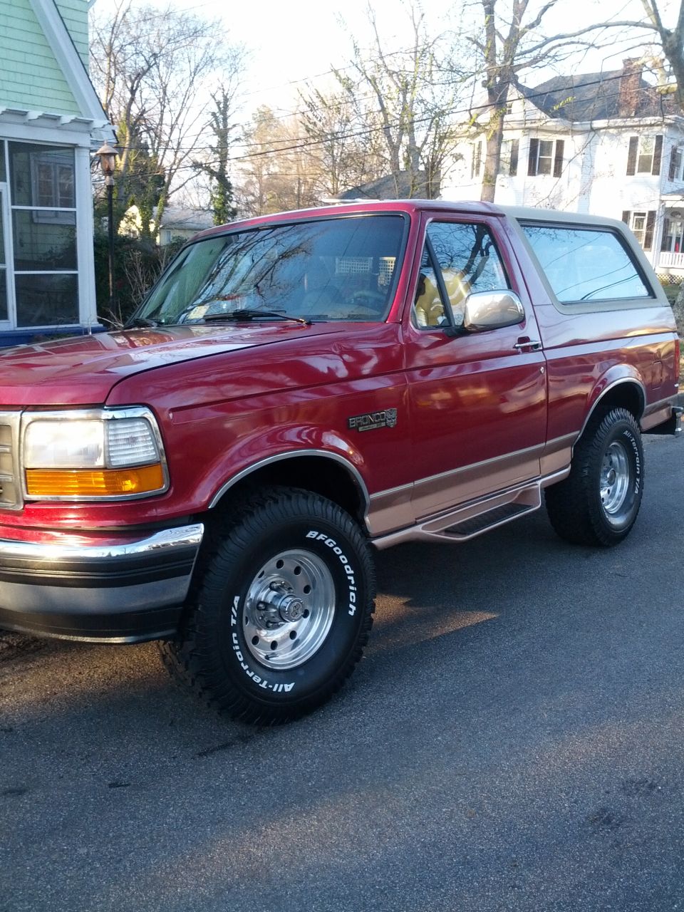 1995 Ford Bronco “Julz”