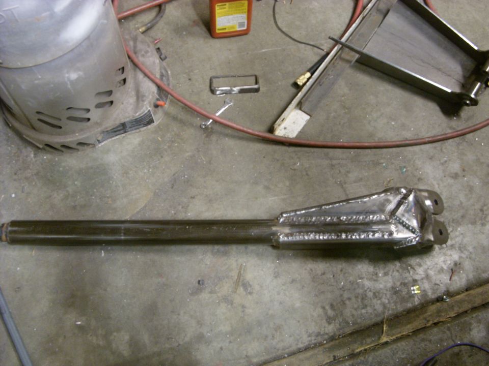 Custom fabricated suspension component with welded joints