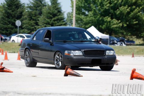 2005 Ford Crown Victoria photo