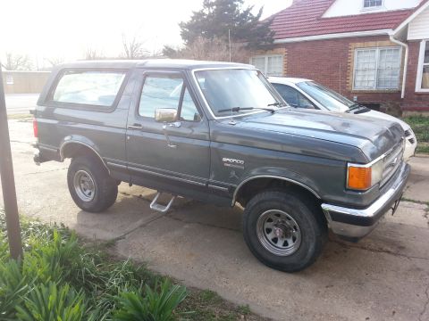 1987 Ford Bronco photo