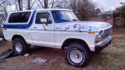 1979 Ford Bronco - this would be that bad the previous owner had a little run in with some trees is the story he told me but should be able to pull alot and I…