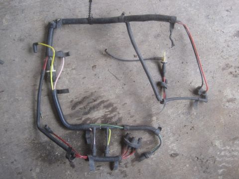 1993 Ford Bronco - This wiring harness is a replacement part, not a complete vehicle.