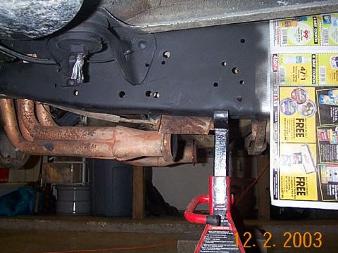 1986 Ford Bronco - Modified body mount.