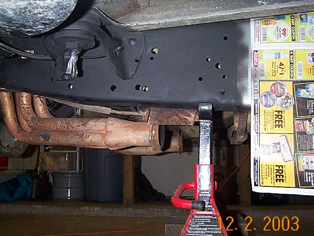 Modified body mount.