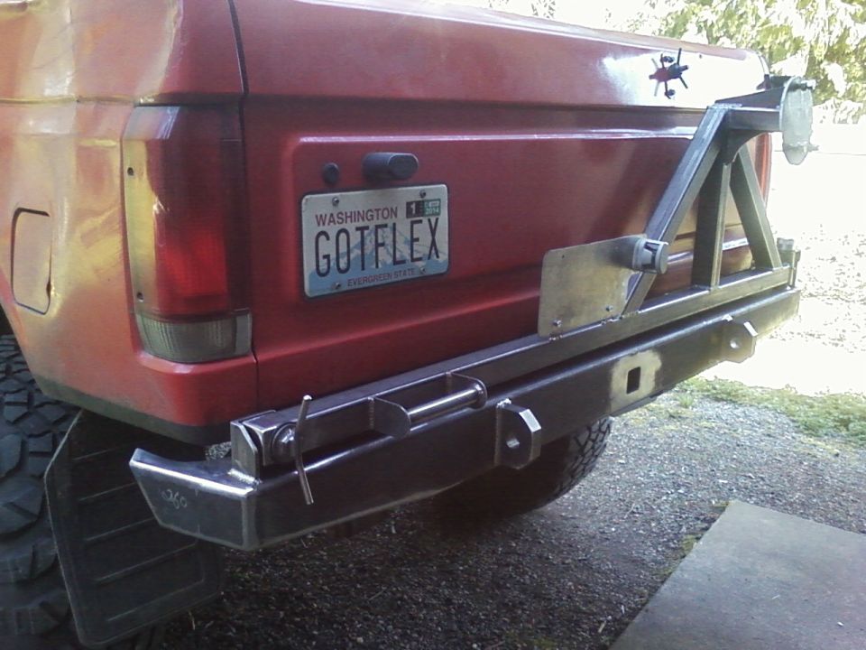 1989 Ford Bronco rear with Washington license plate GOTFLEX and custom heavy-duty bumper with spare tire mount
