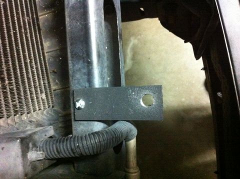 2005 Dodge 1500 - Brackets Mounted to Crossbar