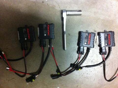2005 Dodge 1500 - 4 Slim Ballasts
