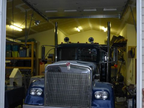1959 Kenworth W900A “CC925”