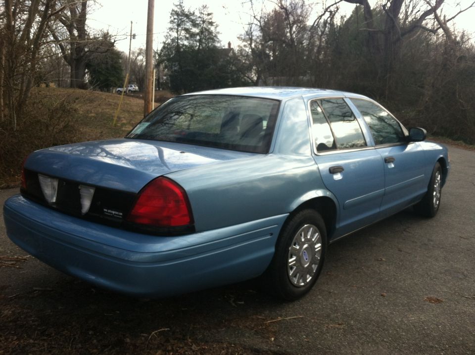 2003 Ford Crown Victoria “Smurf”