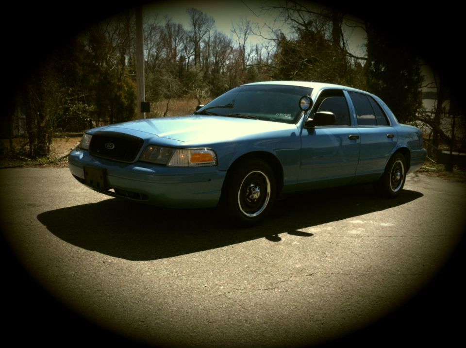 2003 Ford Crown Victoria “Smurf”