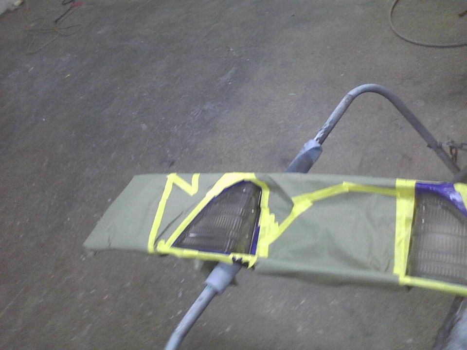 Masked car grille and headlight assembly